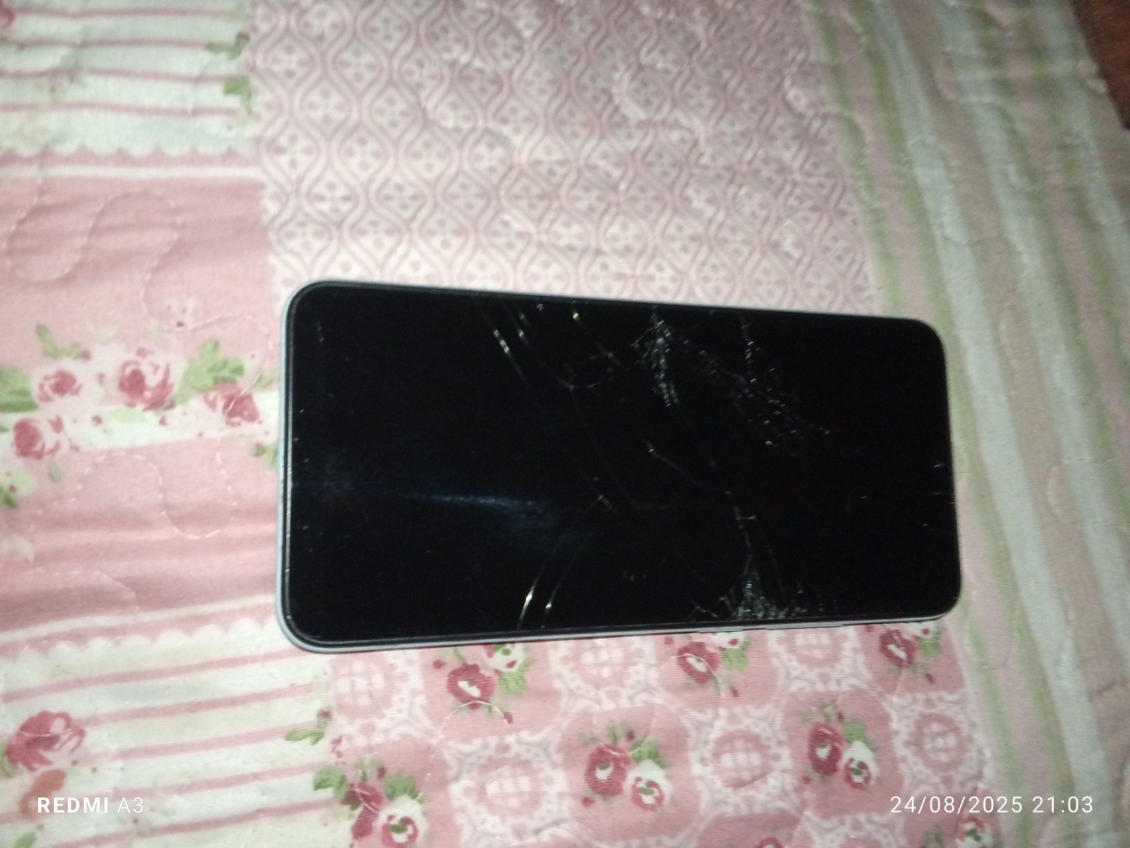 Xiaomi redmi A1 tela meia rachada mas funciona