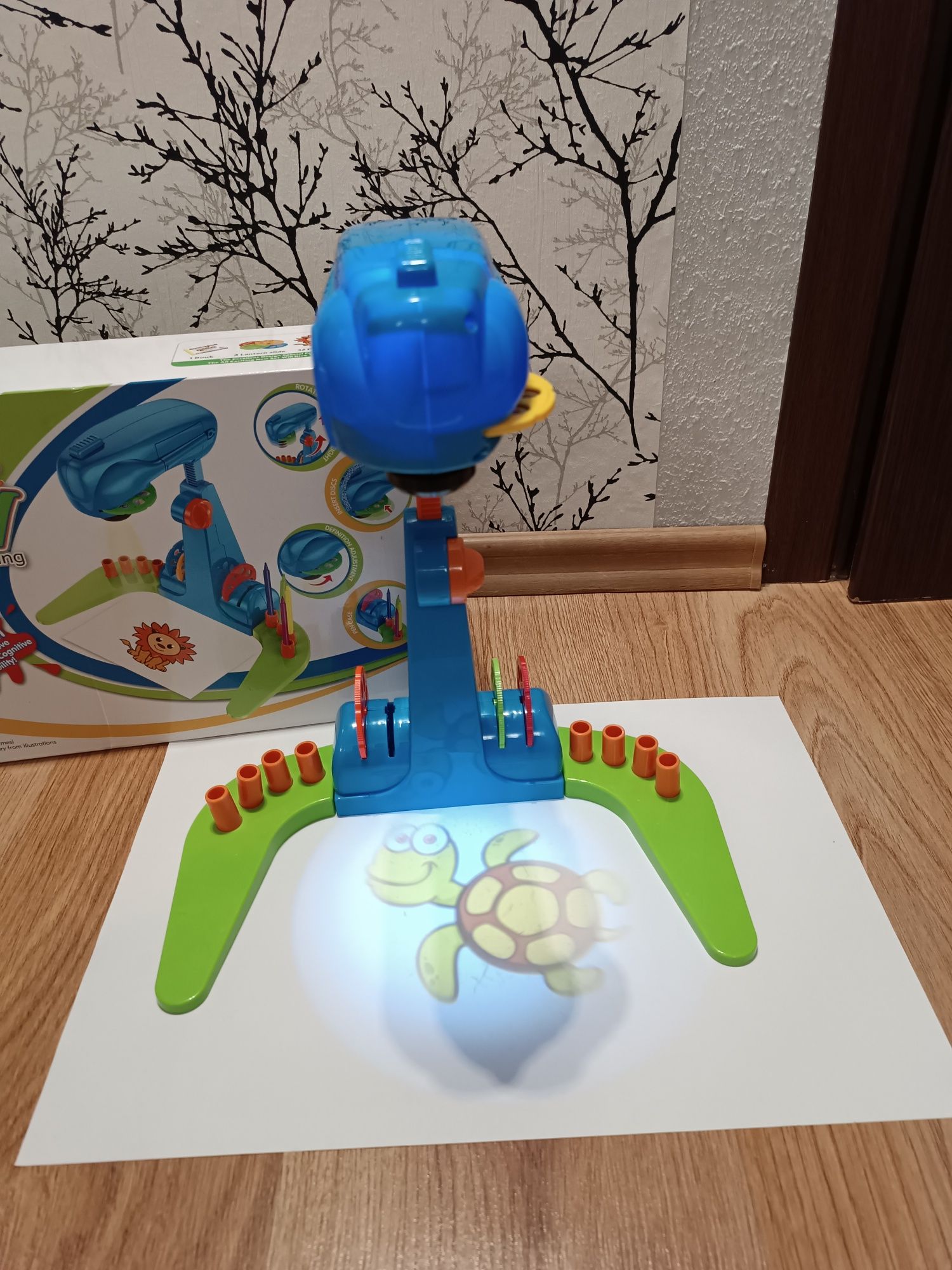 Projektor rzutnik do nauki rysowania dla dzieci