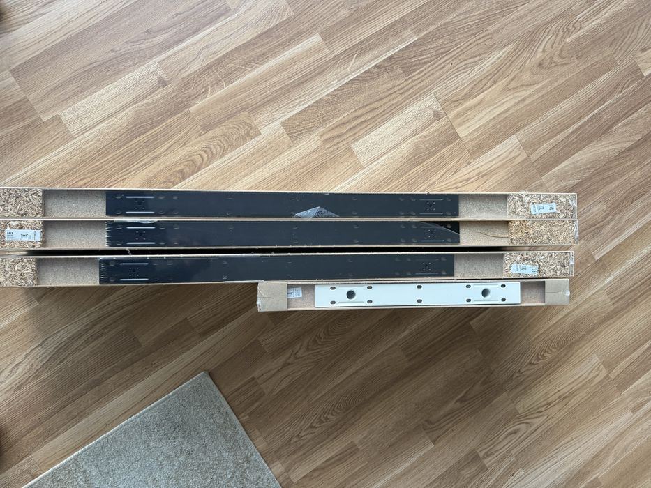 3 lacks e 1 Persby selados