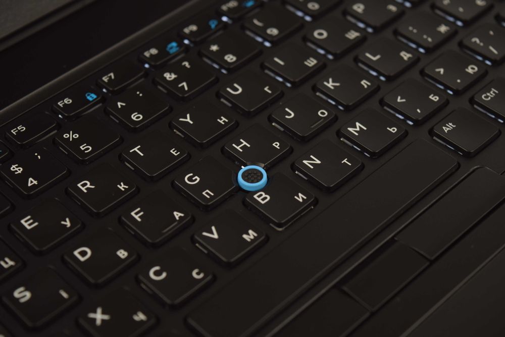 Сенсорний Dell Precision 3530 i7-8850H P600 16/32гб 512/1тб Ноутбук