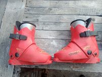 Buty narciarskie małe na stopę 19cmm długość całkowita 237mm mocowania