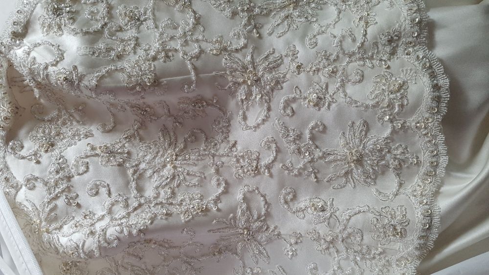 NOVO e ÚNICO - Ronald Joyce - VESTIDO de NOIVA - CETIM - TAM 42