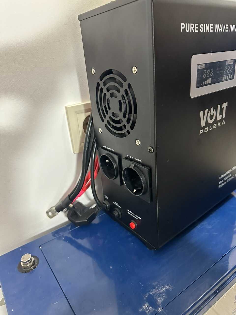ДБЖ Volt SinusPRO-1000W/700W + акумуляторUltracell UCG200-12 200Ah gel