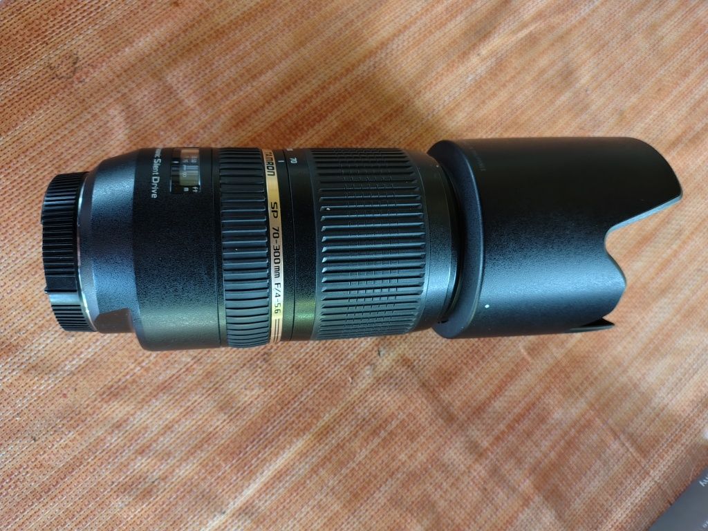 Tamron 70-300mm SP  F 4-5,6Di USD do SonyA