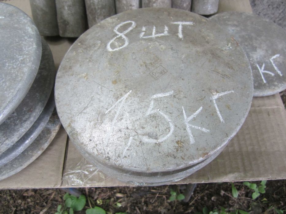 Гиря 32 кг  и  8 кг
