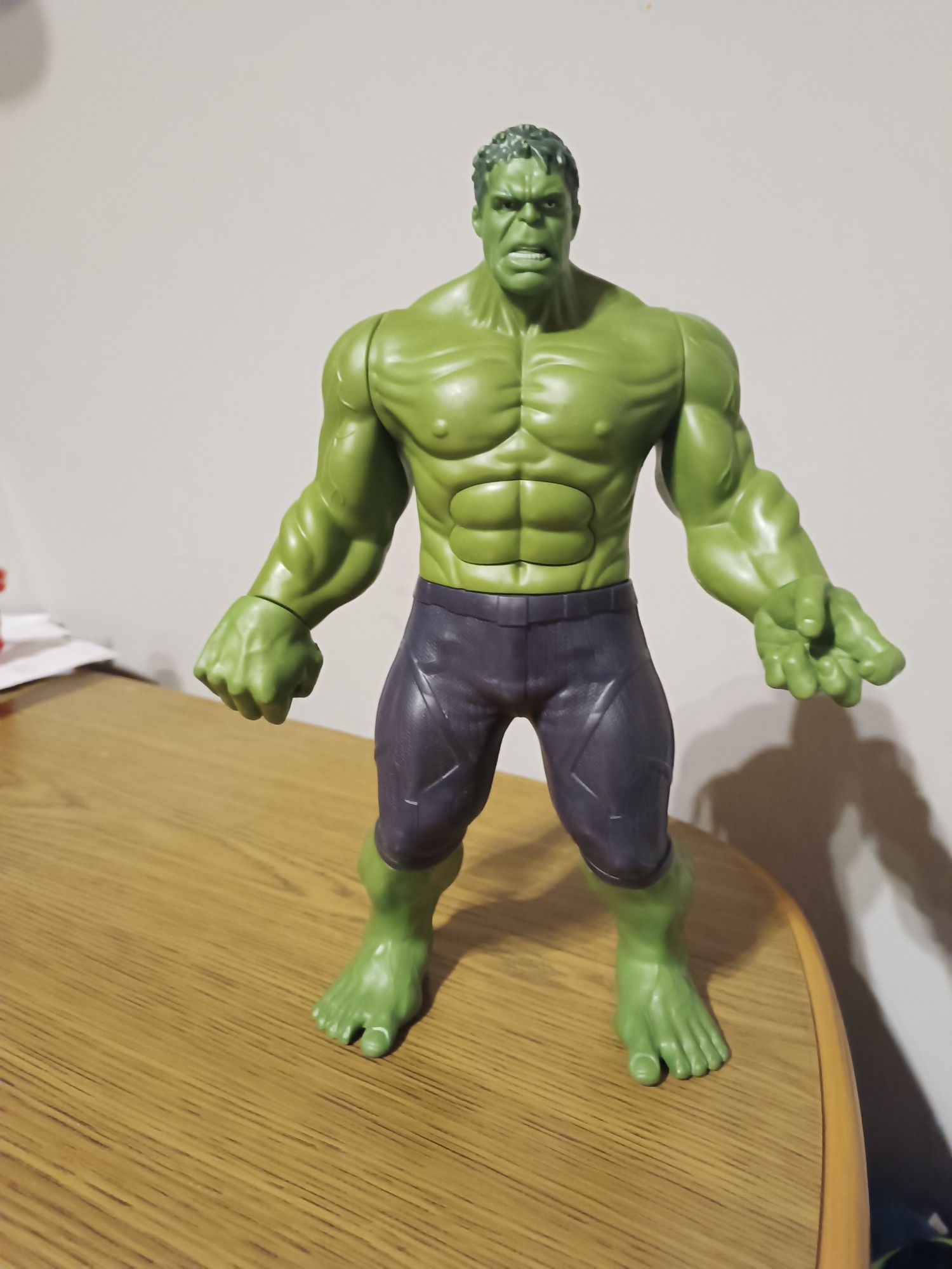 Hulk ruchoma figurka Avengers 30 cm z dźwiękiem i światłem .