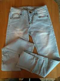 Jasne jeansy damskie 36