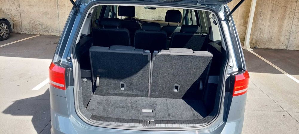 VW Touran 2021 7 lugares