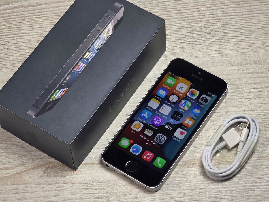 Apple iPhone SE 32GB Space Gray 1 gen (A1662) • NeverLock