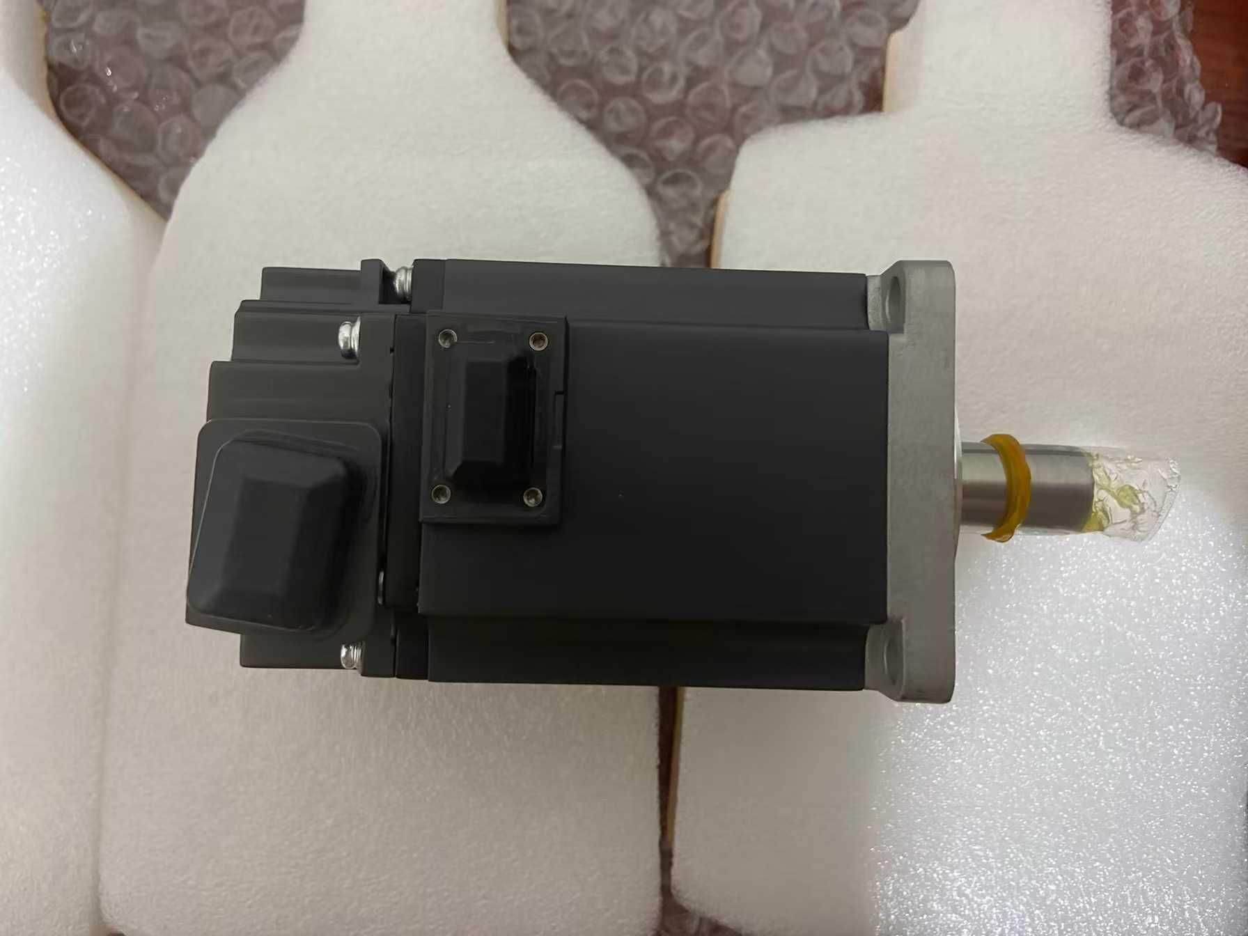 Сервомотор Mitsubishi , AC Servo  , Mitsubishi , HF-KP43 , та інші ..
