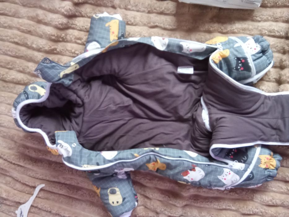 Продам памперси 1 і комбінезон трансформер