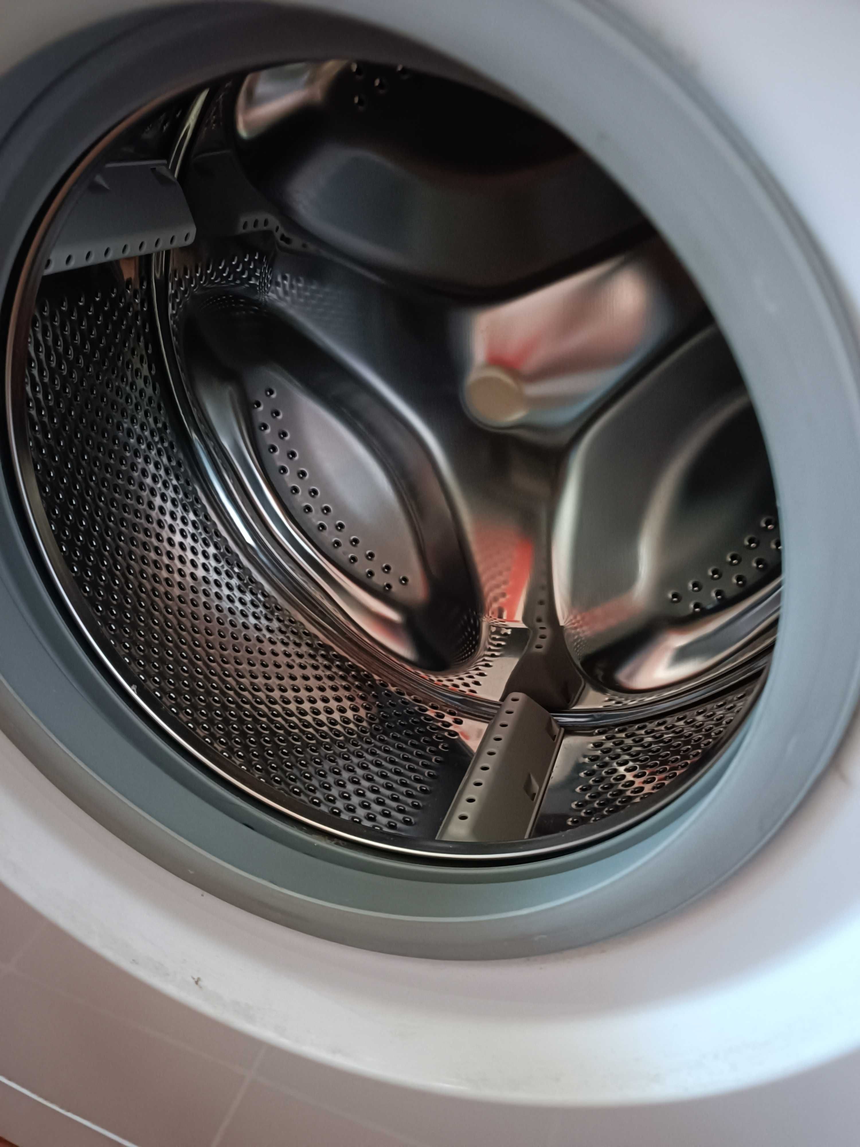 Pralka Indesit IWSC51051 5 kg całkowicie sprawna