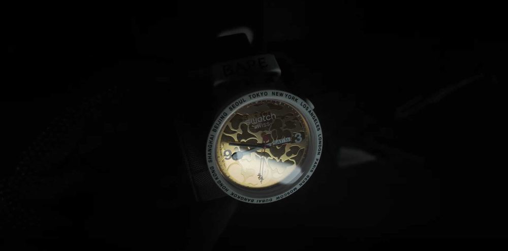 Zegarek SWATCH x BAPE Tokyo white multi camo WATCH