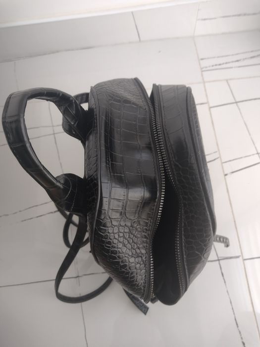 Plecak damski Mohito czarny z imitacji skóry