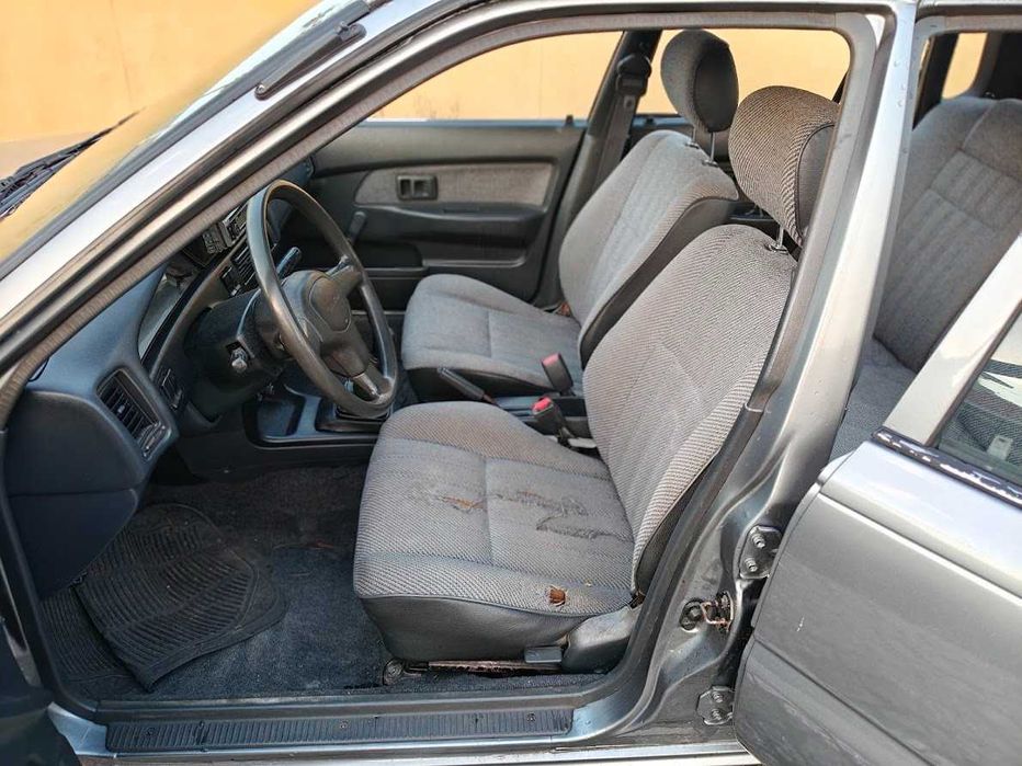 Toyota Corolla 1800D - 5 lugares