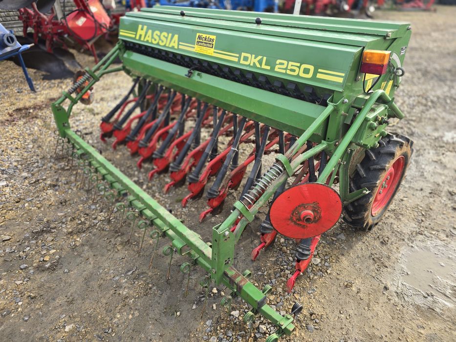 Siewnik zbożowy Hassia DKL 250 * import Niemcy *