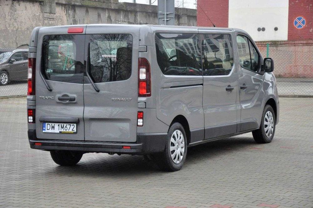Renault Trafic, Wynajem długoterminowy, wypożyczalnia aut