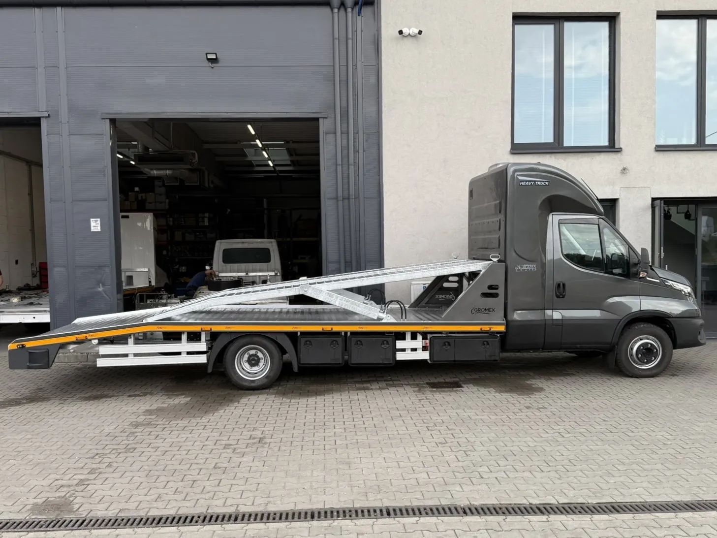 Iveco Daily  70C21 Laweta na dwa auta, Autotransporter, Sypialnia zakabinowa, VDI