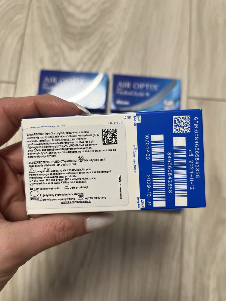 Soczewki AIR OPTIX plus hydraGlyde