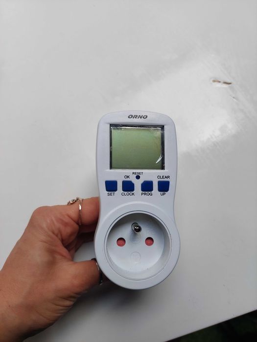 Programatory, zegary do grzejników, kaloryferów elektrycznych ORION