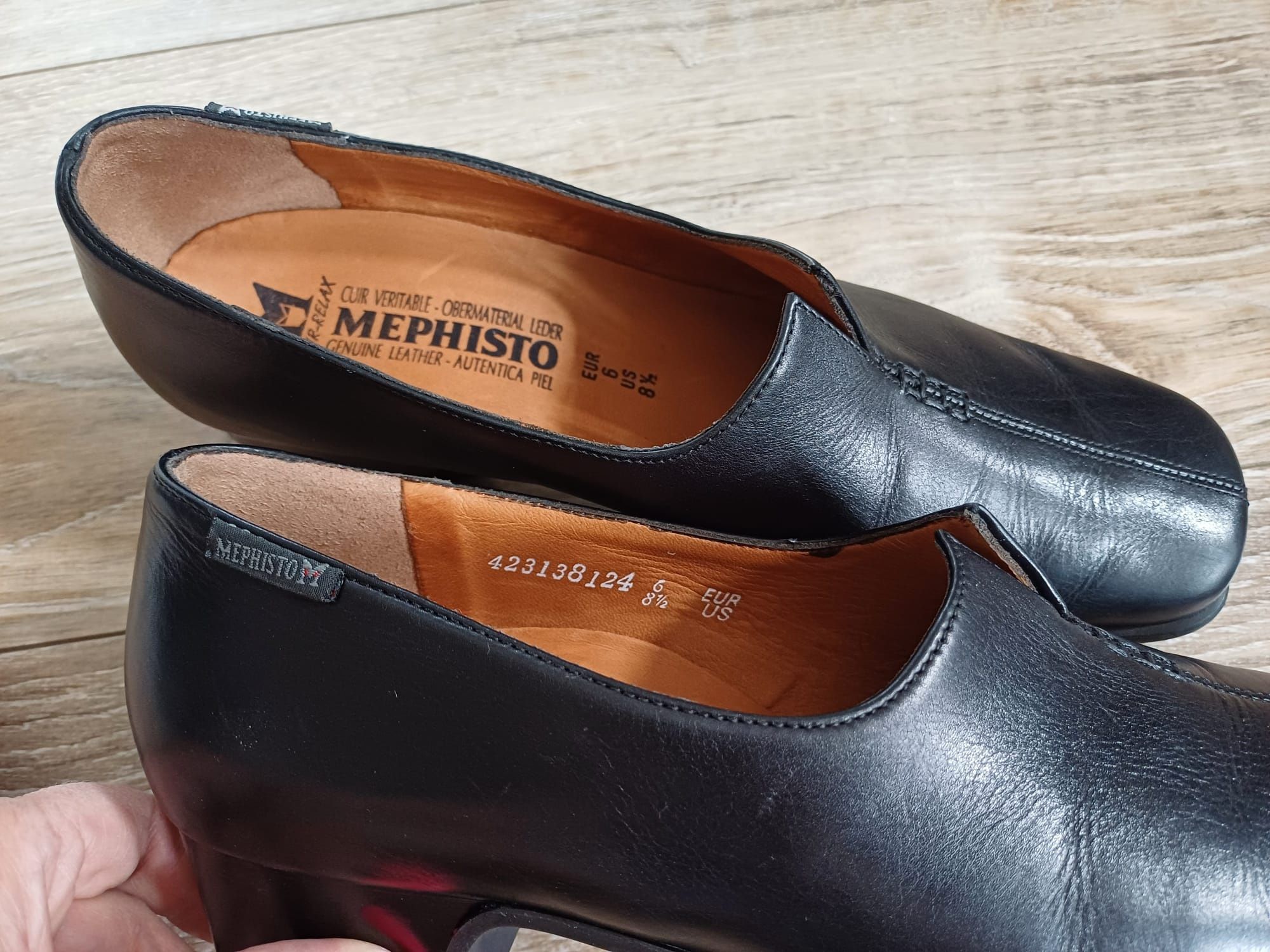 Półbuty czółenka damskie skórzane Mephisto rozm 6 (39).