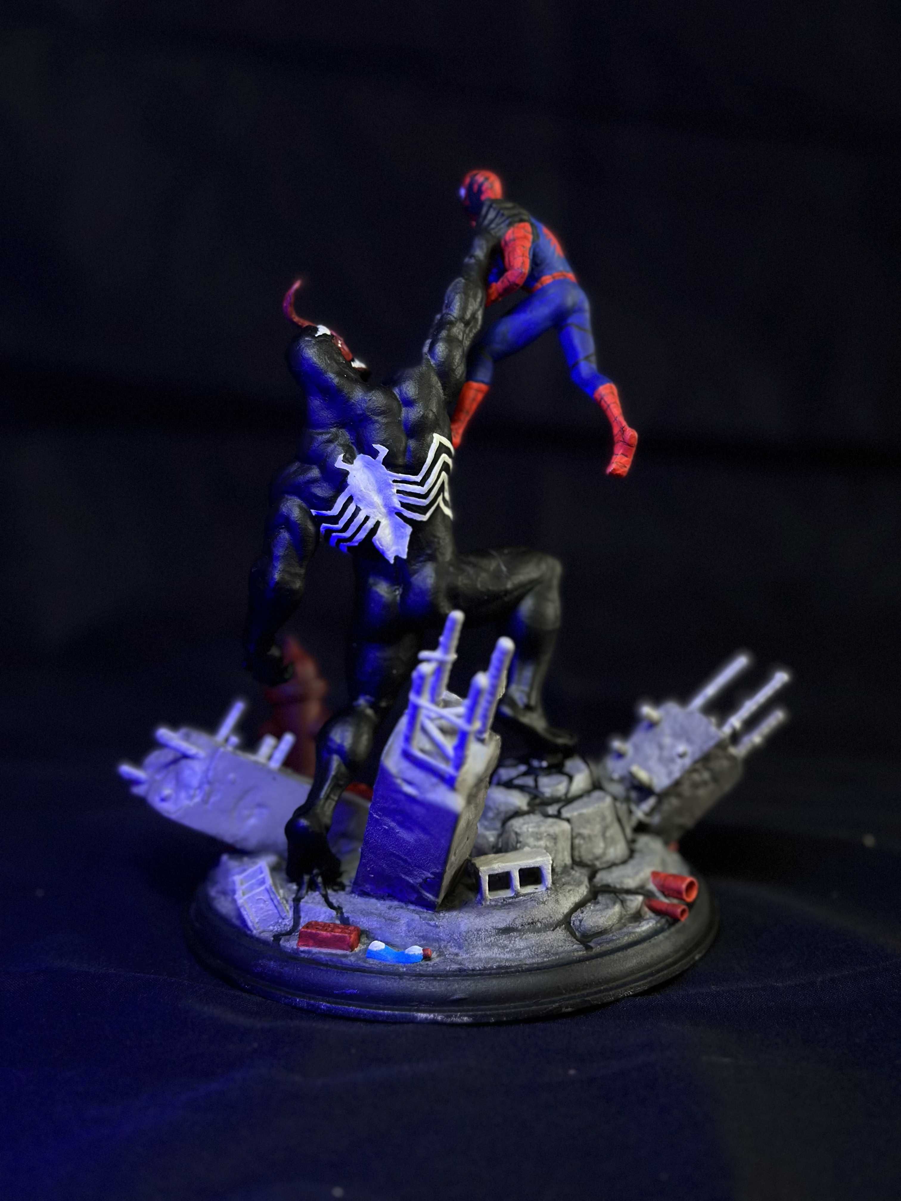 Фігурка Venom vs Spider-man (Ручна робота)