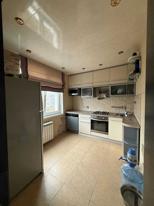 3-кімнатна з євроремонтом, меблями й технікою на Салтівці (404451)