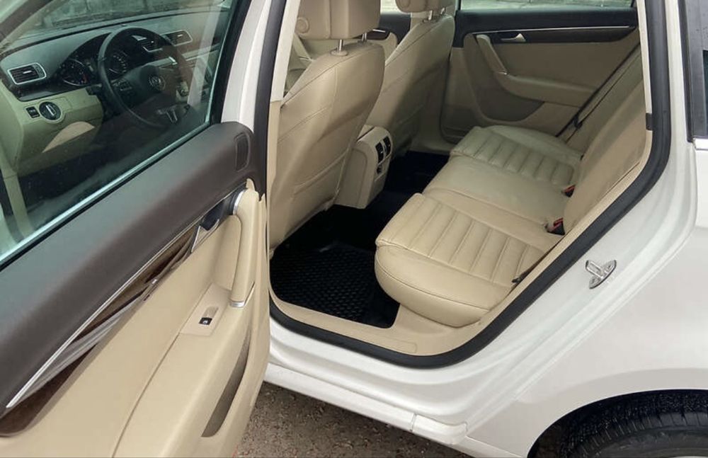 Volkswagen Passat 2.0 TDI, повний привід, автомат dg250