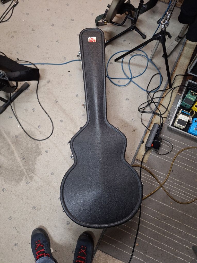 Gitara basowa Kohler