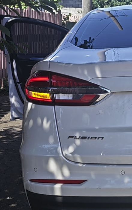 Переробка ліхтарів під жовті повороти Lincoln mkx, mkz, mkc та ін