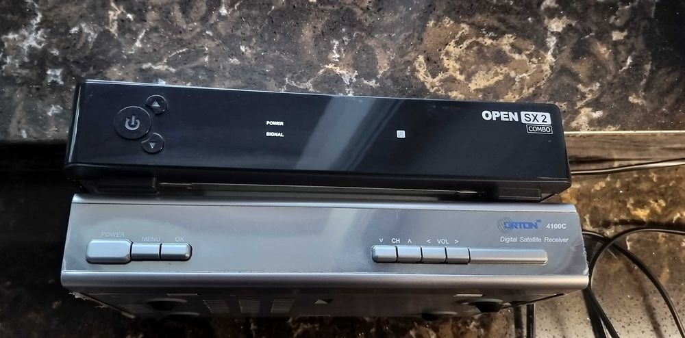 Спутникові ресивери: Orton 4100c та Openbox SX2 COMBO.