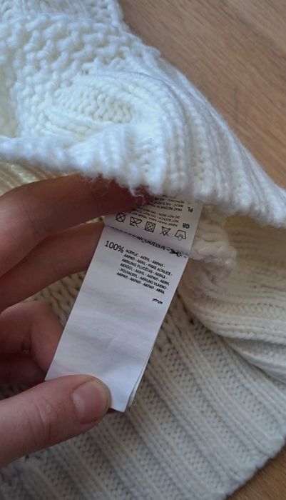 Sweterek damski o szerszym kroju Cropp rozm. M