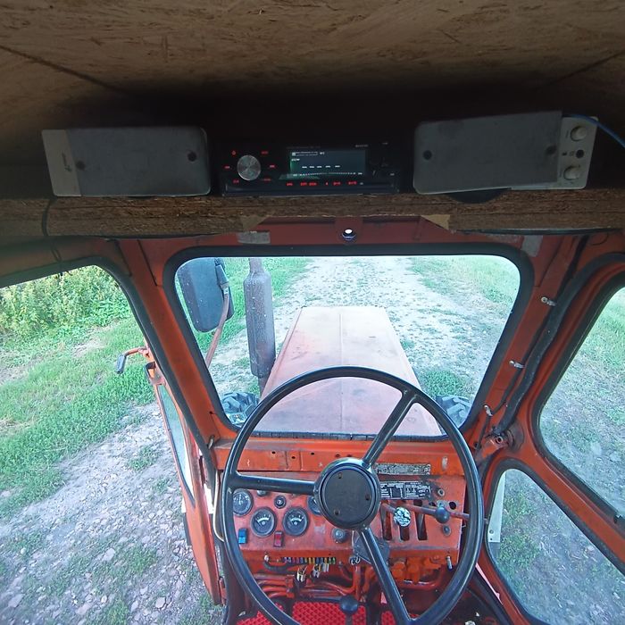 T-40AM + плуг + відвал