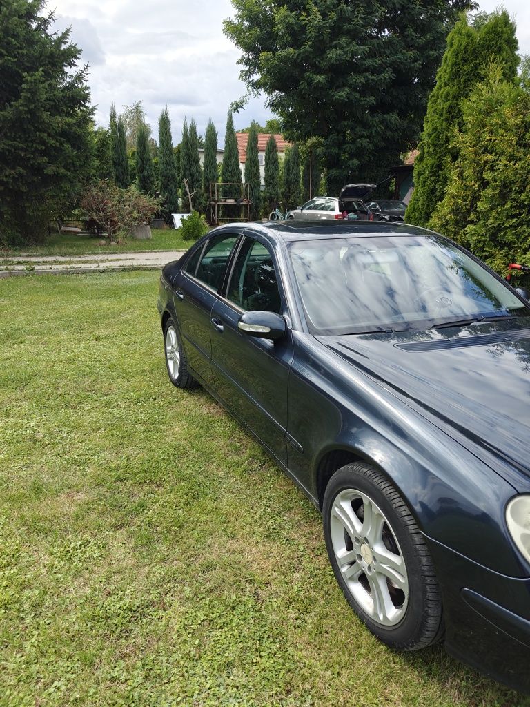 Mercedes w 211 benzyna + gaz