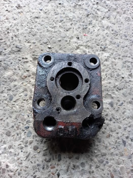 Верхня частина циліндра Ц 75