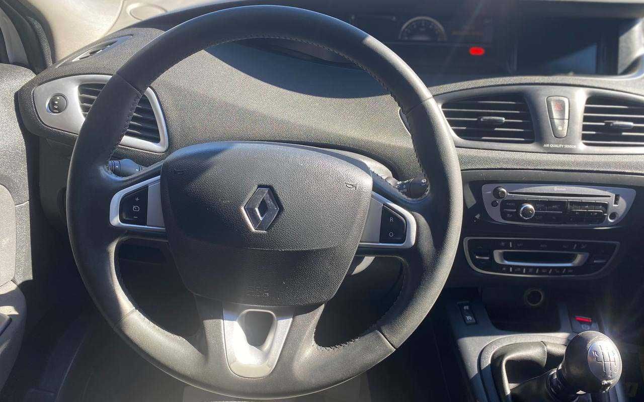 Renault Scenic 2012