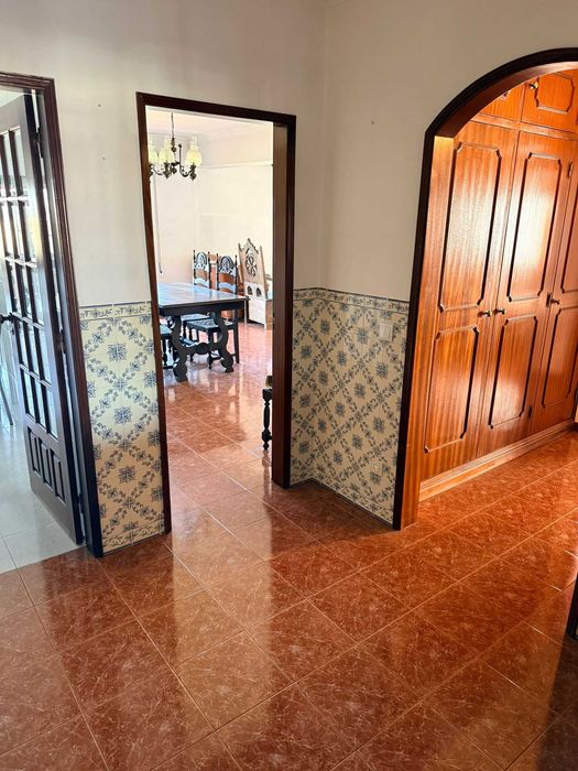 Apartamento T3 com garagem e arrumos – Coimbra Eiras