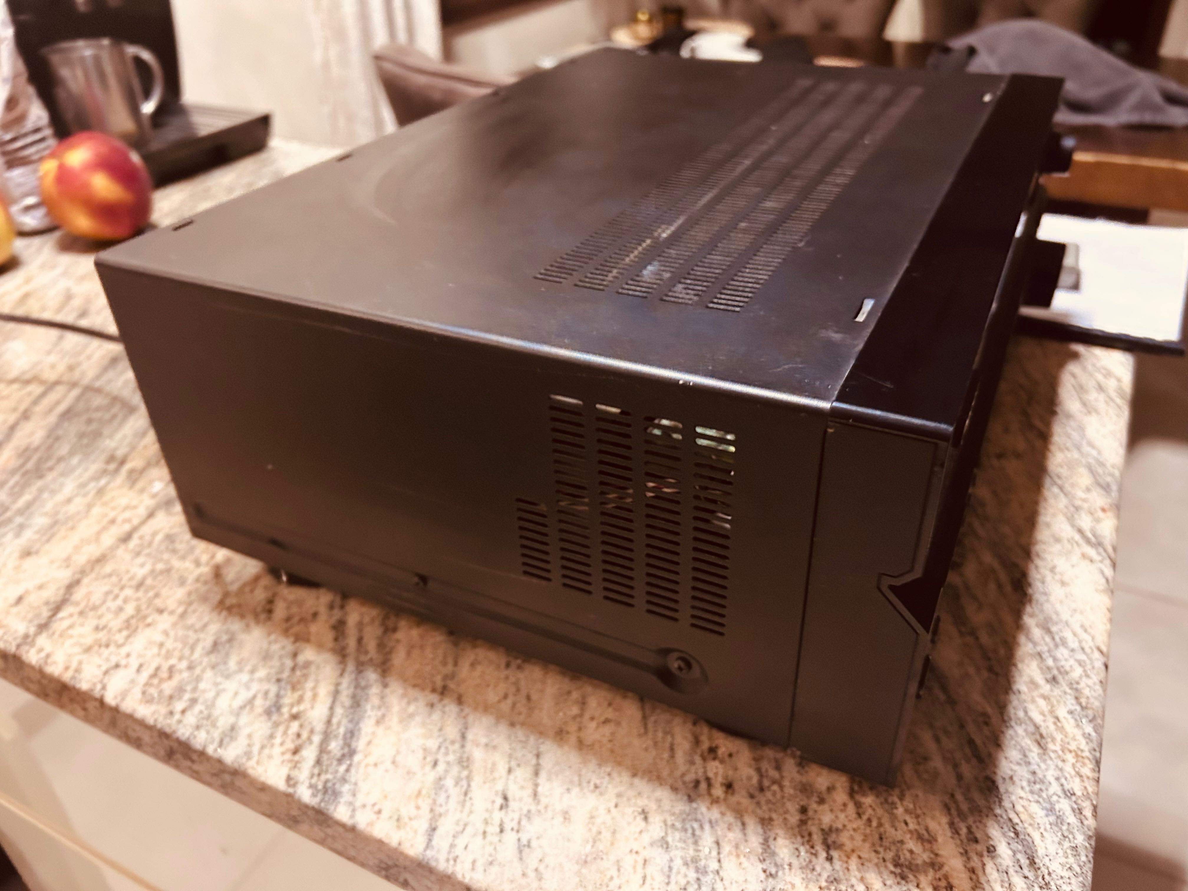Pioneer vsx417, Amplituner