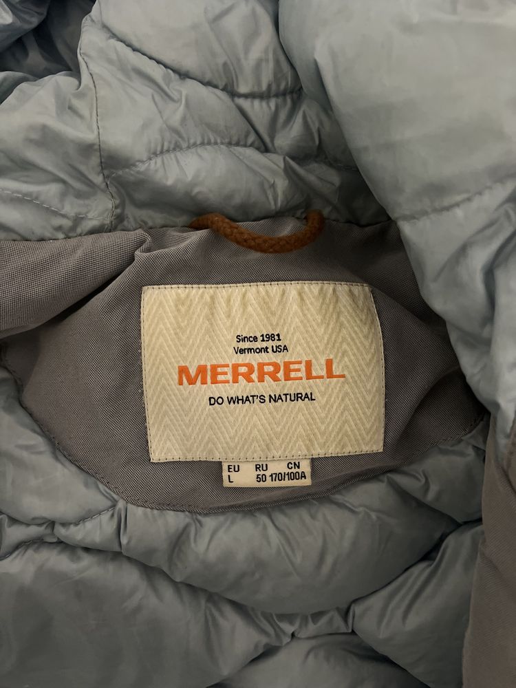 Продам куртку Merrel