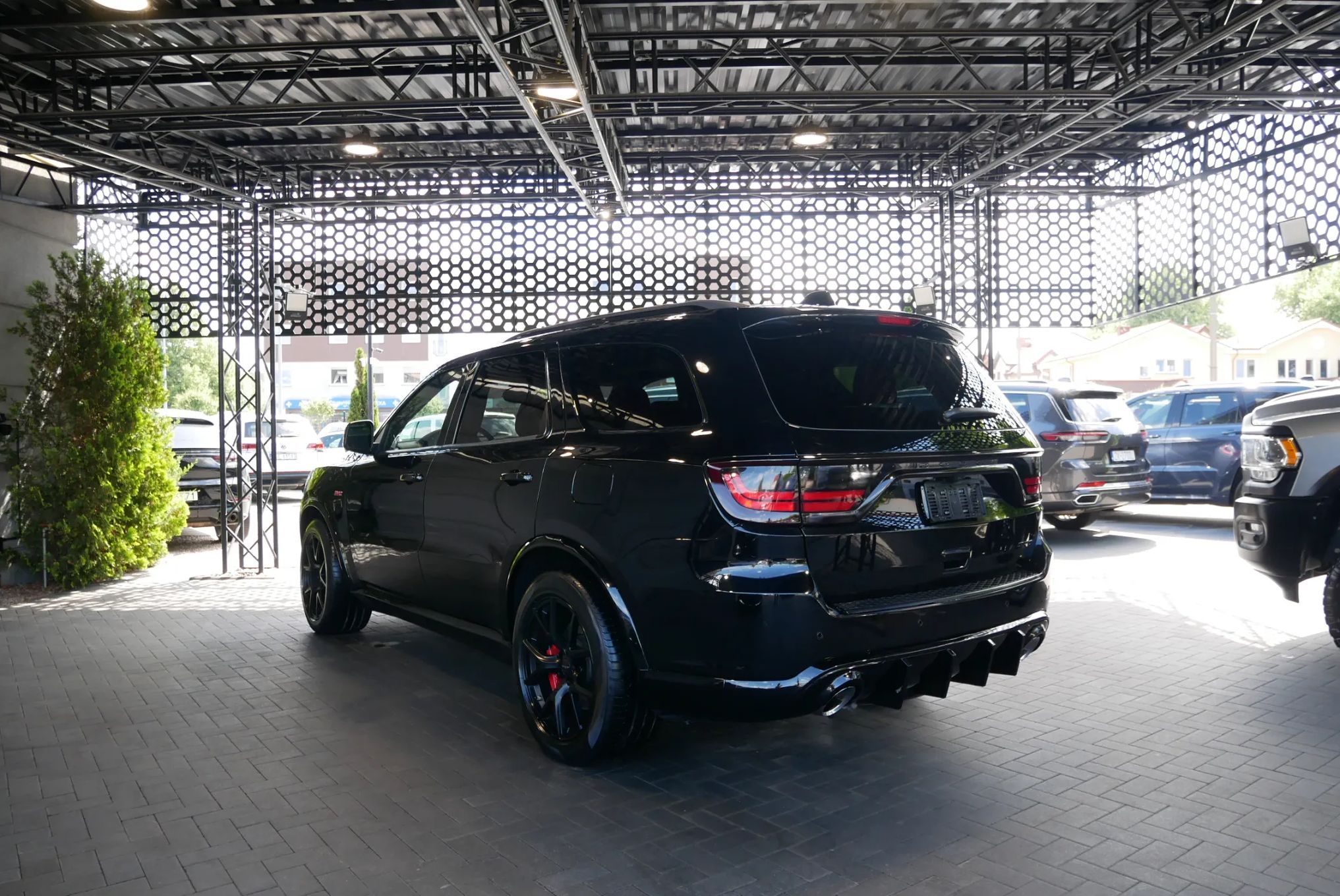 Dodge Durango SRT 6.4L 475KM 6os. Gaz 4x4 Radar Harman Kardon WentylSzyberdachLEDCam