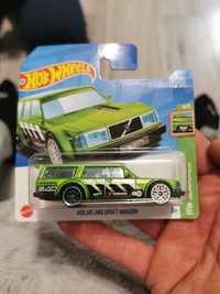 Hot Wheels Volvo 240 Drift Wagon