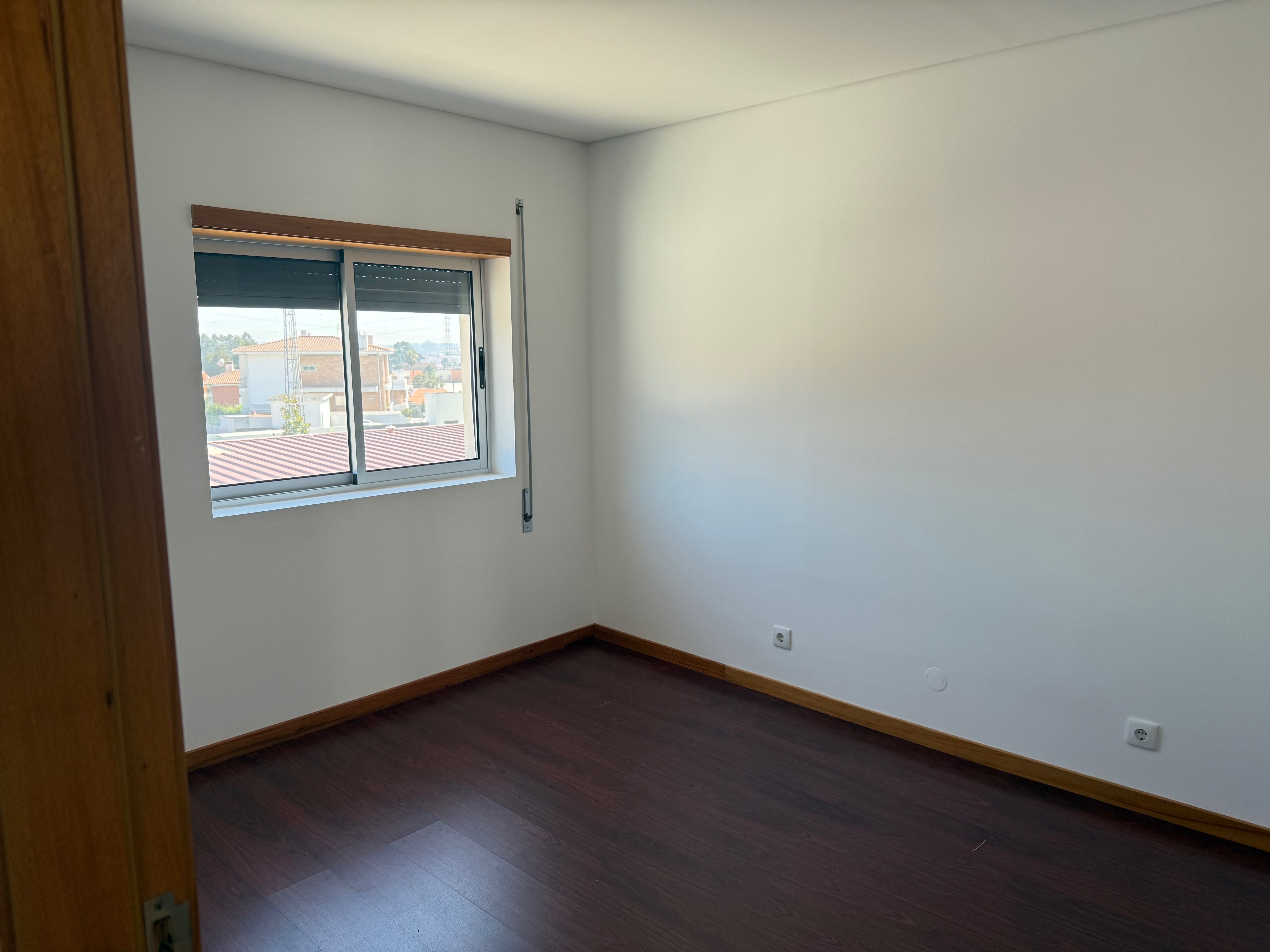 Alugo Apartamento T2 Folgosa-Maia
