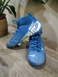 Chuteiras Nike mercurial