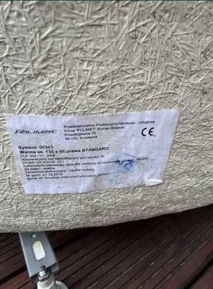 Wanna akrylowa asymetryczna prawa 130x85 + obudowa rury przyłączeniowe