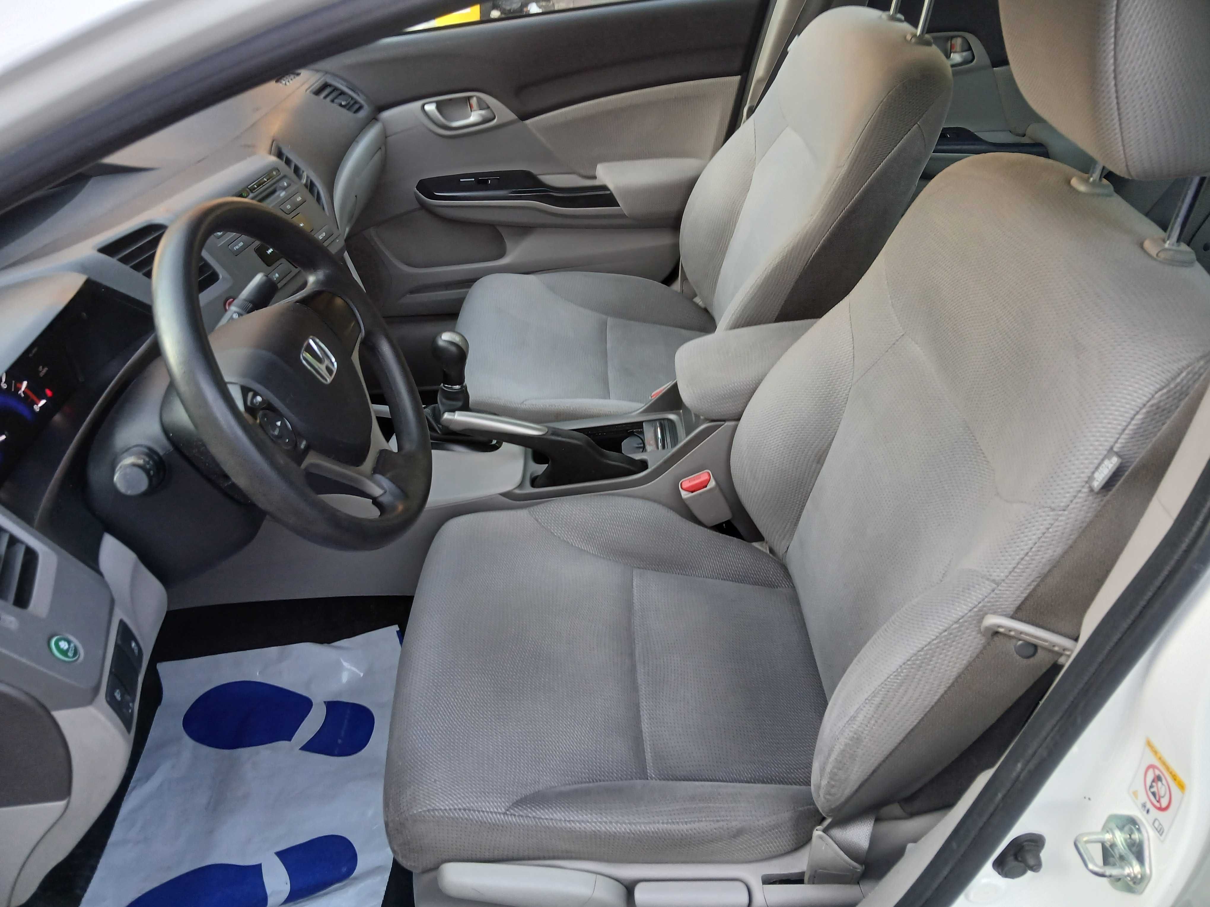 Civic sedan 1.8ben,Klimatronic,Servisowana