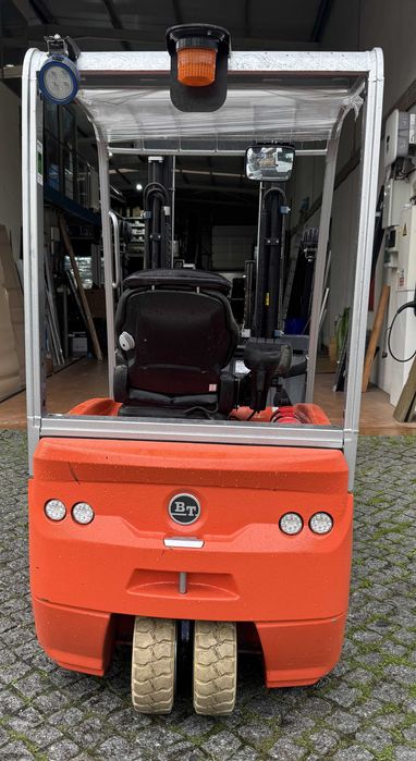 Empilhador eletrico BT C3E160L