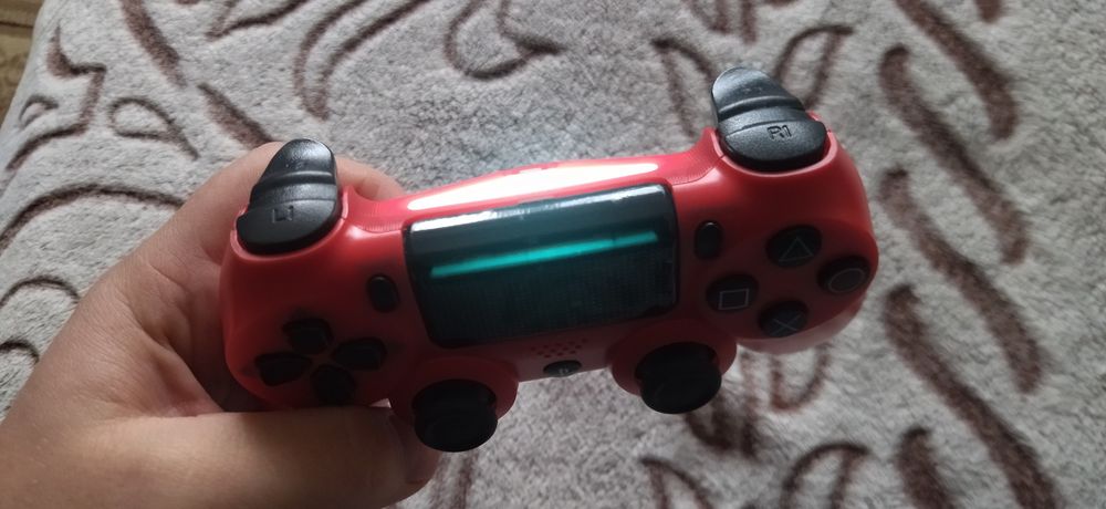 Геймпад Dualshock 4