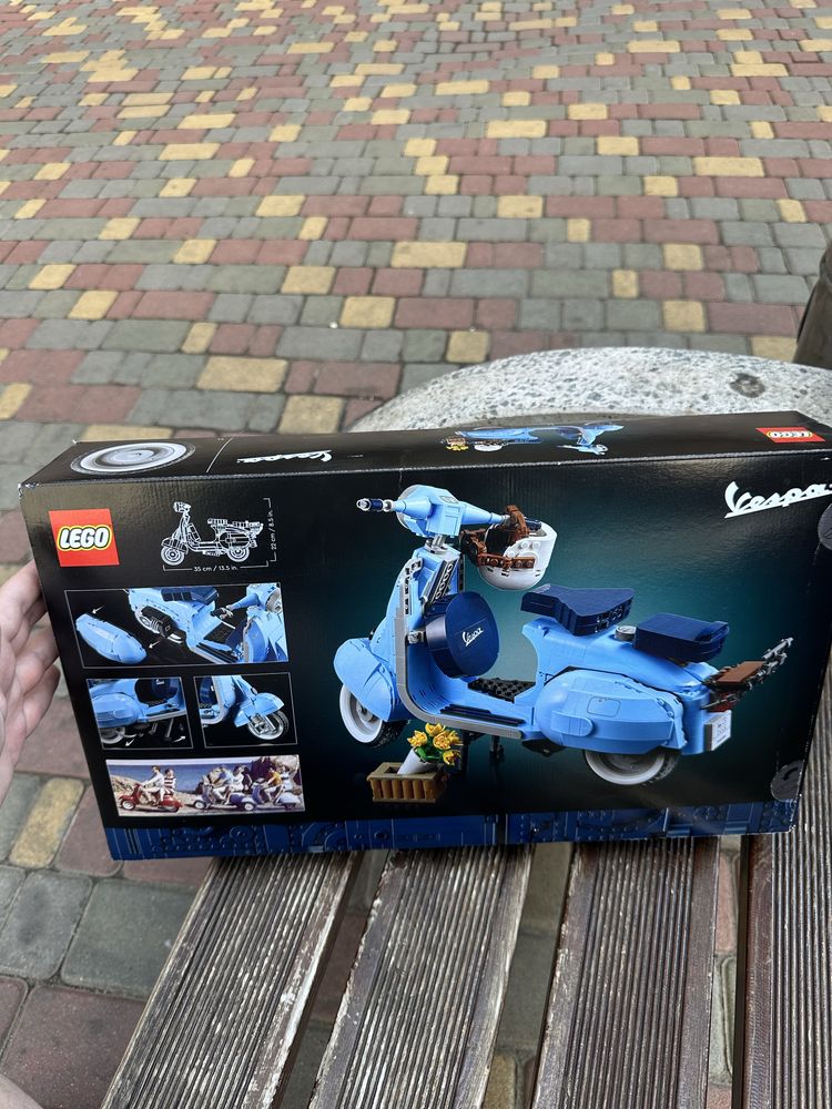 LEGO Creator Vespa 129 10298