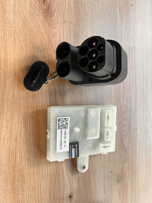 Блок управління зарядки (ретрофіт) Tesla Model 3, У