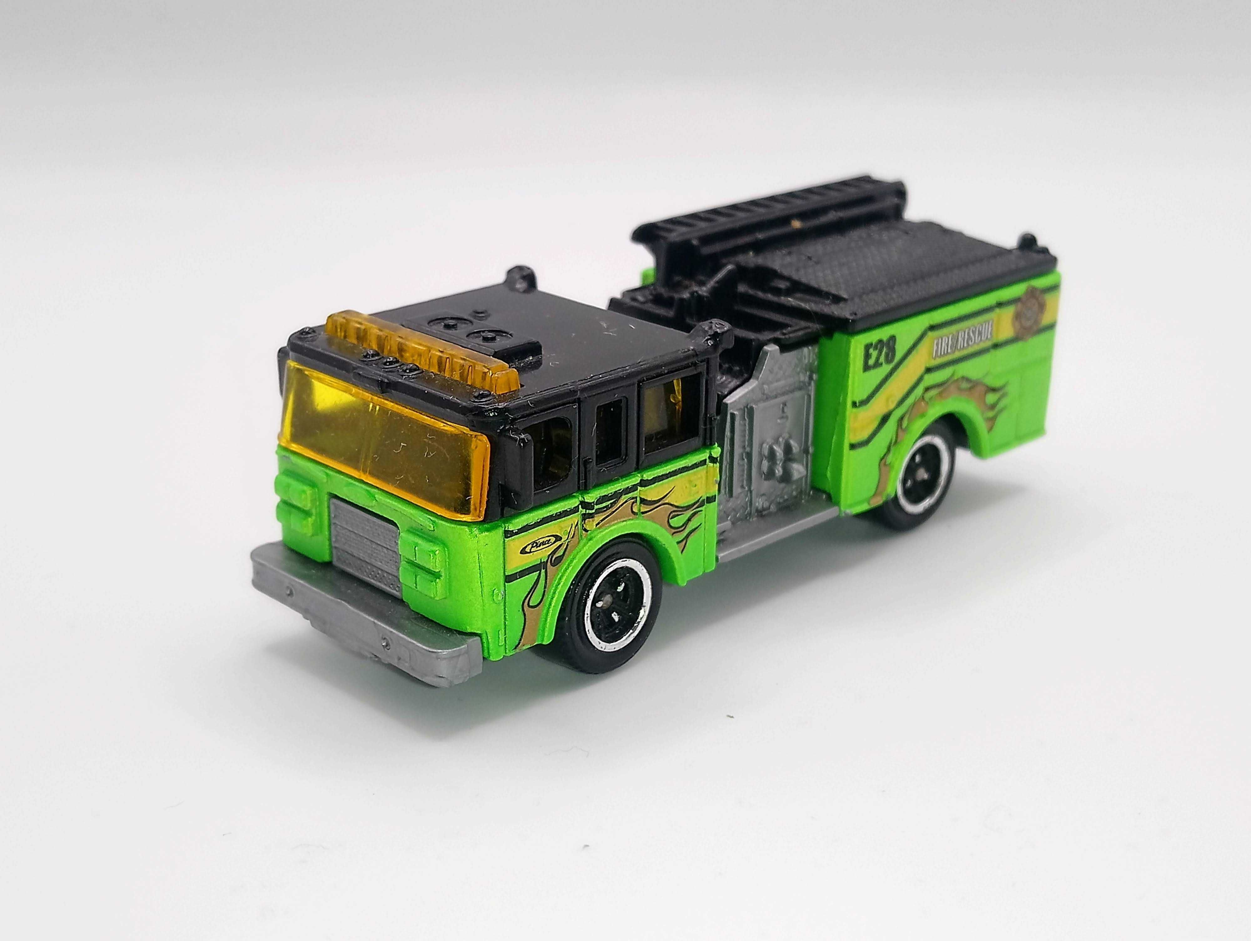Zabawka samochód samochodzik Wóz strażacki Matchbox 380